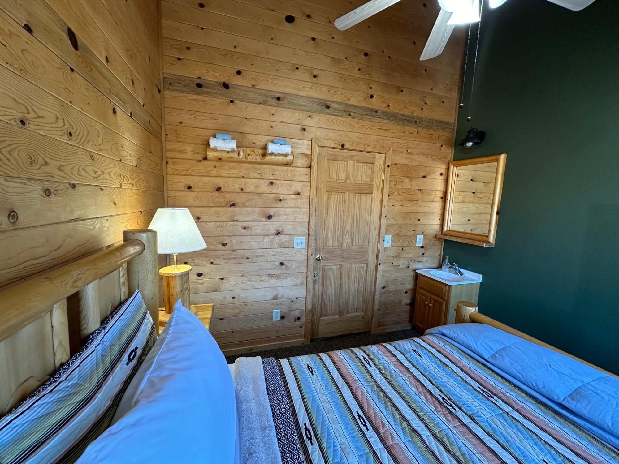Mount Peale Country Inn La Sal ภายนอก รูปภาพ